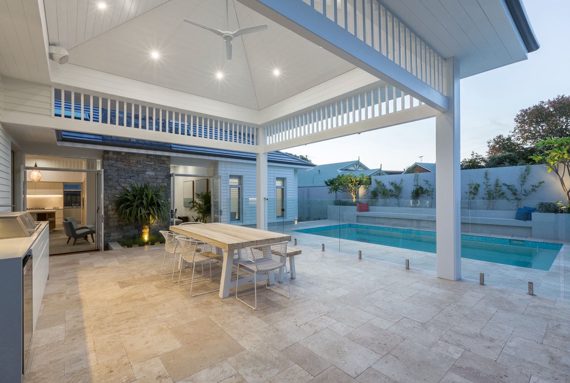 distinctivehomes-lite108